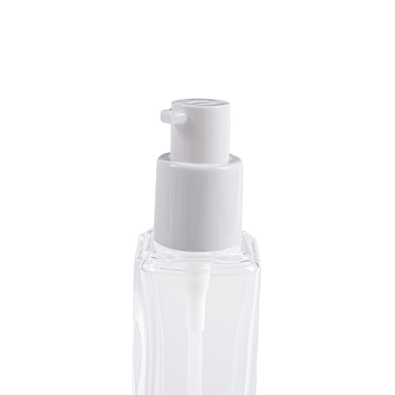 Ruiskupumppu sisäänrakennetulla jousipumppuelementillä Ruiskupumppu sisäänrakennetulla jousipumppuelementillä